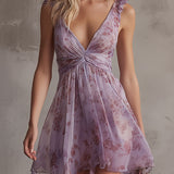 Dorothea – Lila Chiffonkleid mit Blumenprint