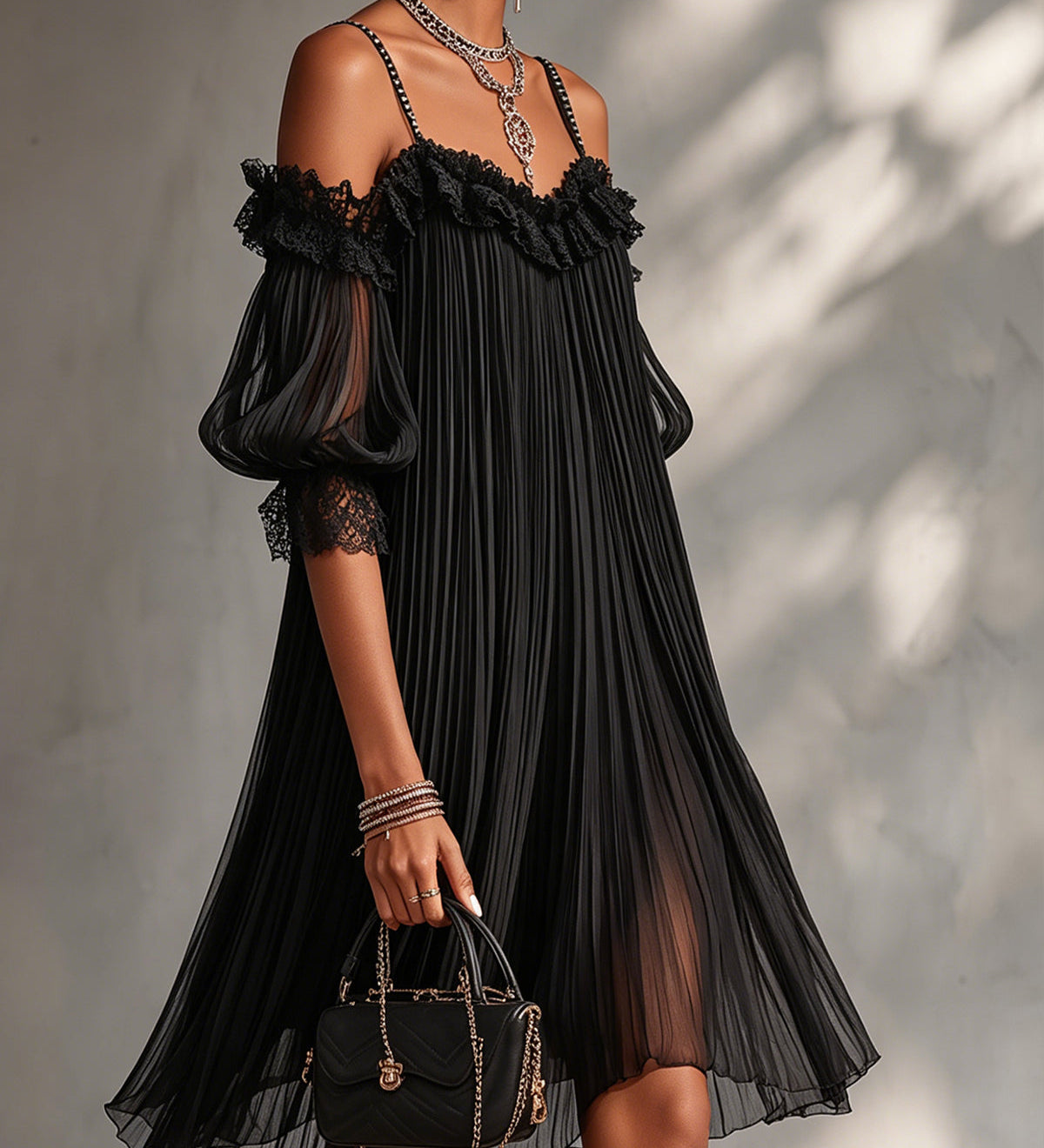 Hannelore – Schwarzes Spitzenkleid mit Chiffonärmeln