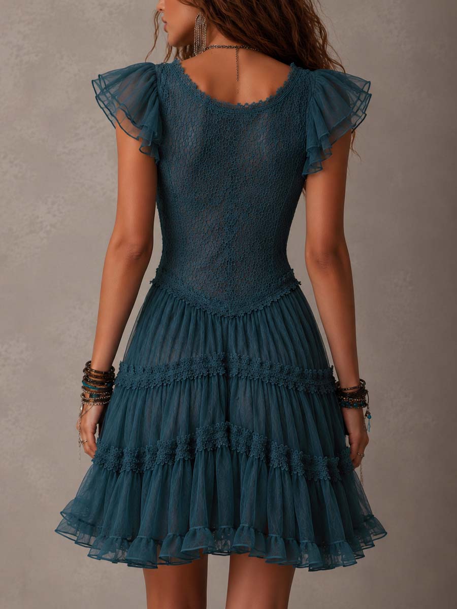 Elfriede – Blaues Spitzenkleid mit Volants