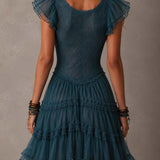 Elfriede – Blaues Spitzenkleid mit Volants