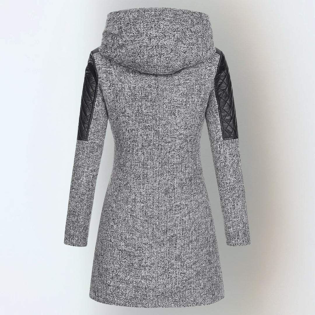 Valeria – Grauer Mantel mit Strickkapuze