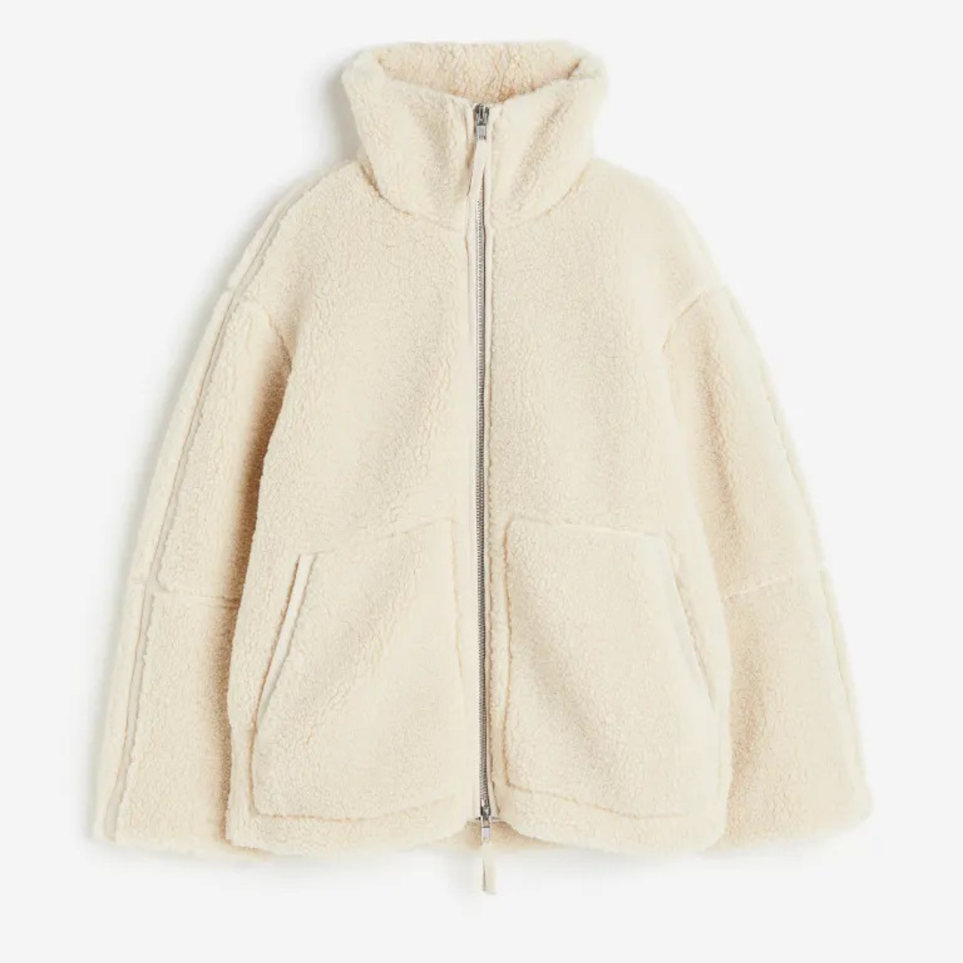 Anastasia – Beige Teddyjacke mit Stehkragen