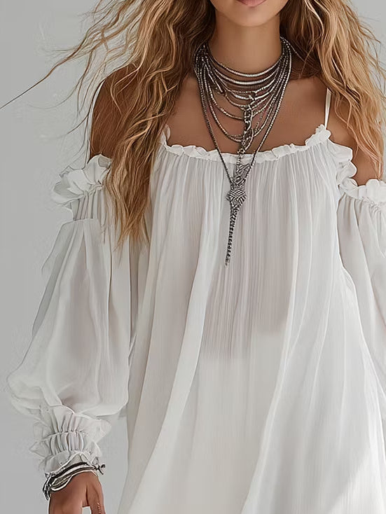 Erika – Weisses Chiffonkleid mit Carmen-Ausschnitt