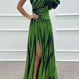 Hazel | Schulterfreies Streifendesign