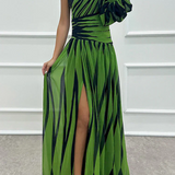Hazel | Schulterfreies Streifendesign