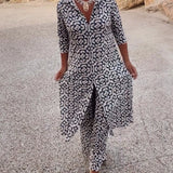 Maeve - Ensemble with Geometric Elegance