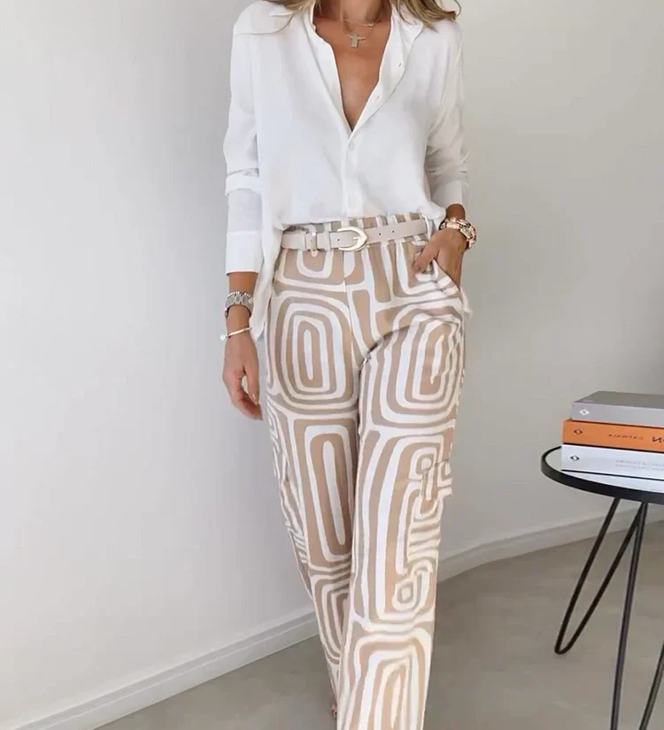 Liviana – Weisses Set mit Grafikmusterhose