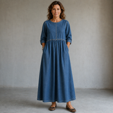Melissa | Langes Jeanskleid mit Rundhalsausschnitt und langen Ärmeln