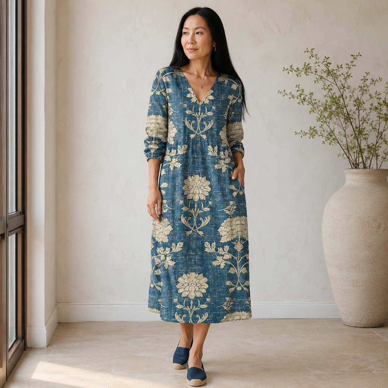 Karin – Blaues Kleid mit Ornamentprint