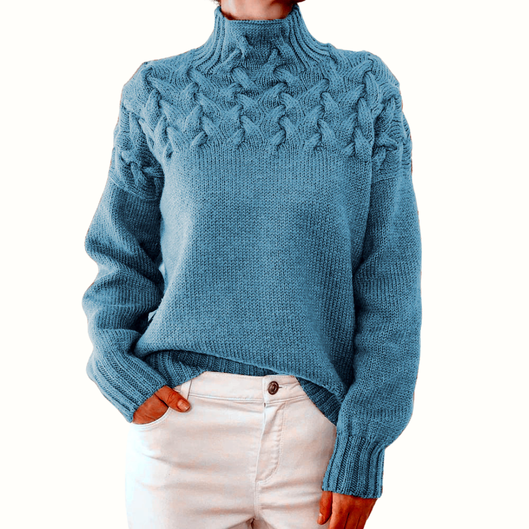 Elena – Brauner Zopfpullover mit Stehkragen