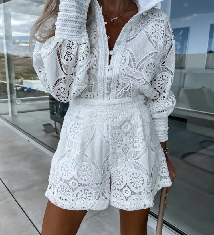 Lesley – Weisses Spitzenset mit Shorts