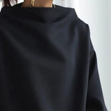 Lisa | Elegant stand-up collar top