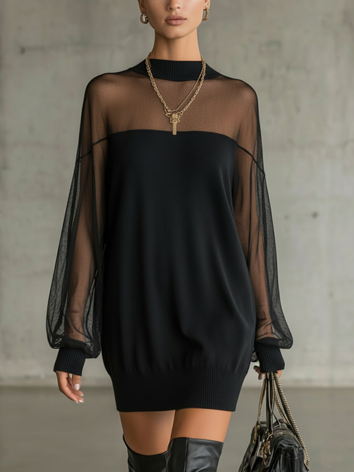 Theresia – Schwarzes Kleid mit transparenten Ärmeln