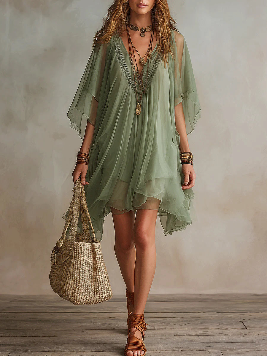 Gertrud – Salbeigrünes Lagenkleid mit Chiffonärmeln