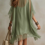 Gertrud – Salbeigrünes Lagenkleid mit Chiffonärmeln