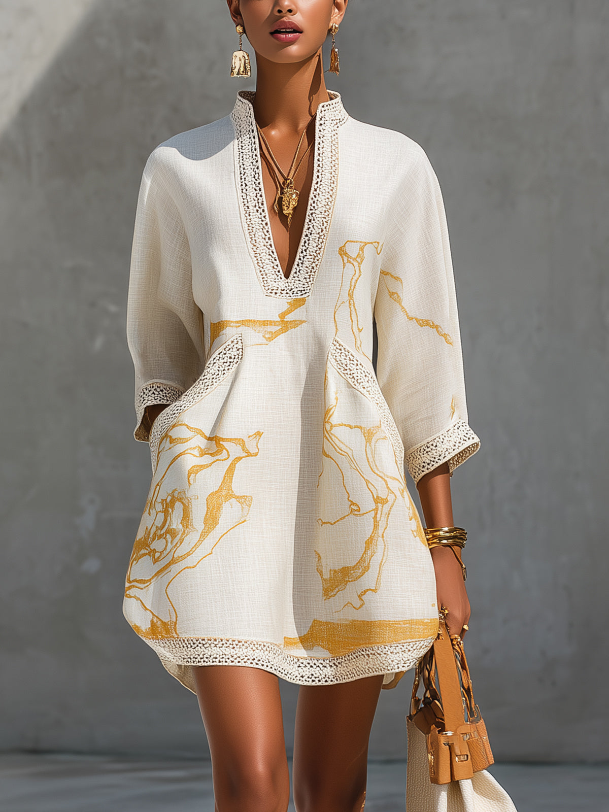 Eliane – Weisses Tunika-Kleid mit Goldprint