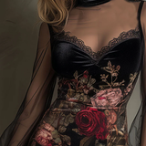 Sonja – Schwarzes Spitzenkleid mit Rosenmuster