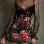Sonja – Schwarzes Spitzenkleid mit Rosenmuster