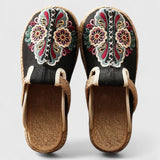 Clarize - Flache Sandalen mit Stickereien