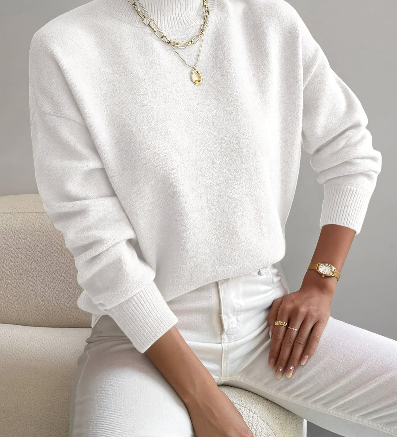 Jenessa – Weisser Pullover mit Rundhalsausschnitt